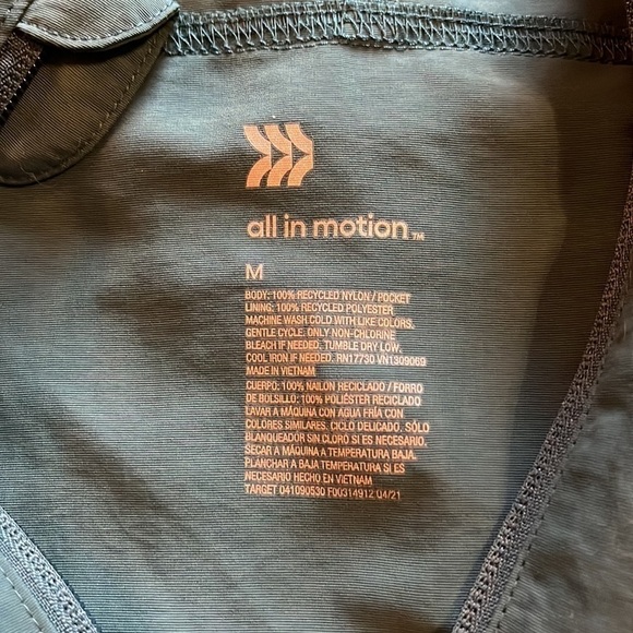 NWT-all in motion-M-teal green-hooded 1/2 zip lightweight, nylon jacket. - Picture 10 of 10